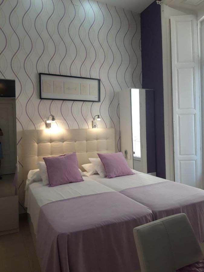 Apartamentos Marques De La Merced Малага Экстерьер фото